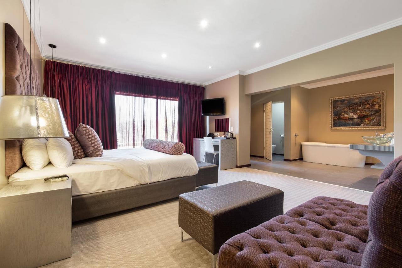 St Andrews Hotel And Spa Йоханнесбург Экстерьер фото
