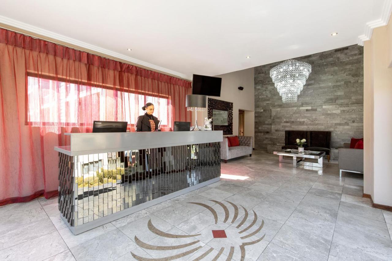 St Andrews Hotel And Spa Йоханнесбург Экстерьер фото