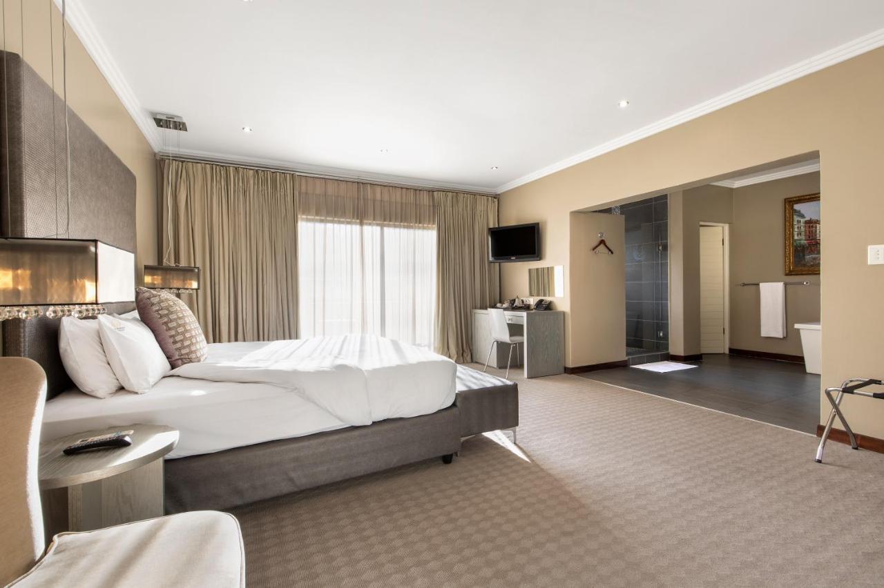 St Andrews Hotel And Spa Йоханнесбург Экстерьер фото
