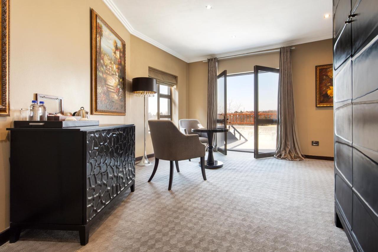 St Andrews Hotel And Spa Йоханнесбург Экстерьер фото